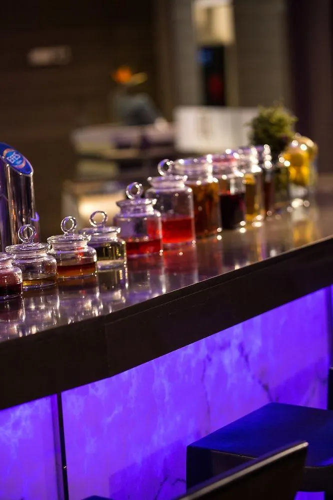 Renaissance Izmir Hotel