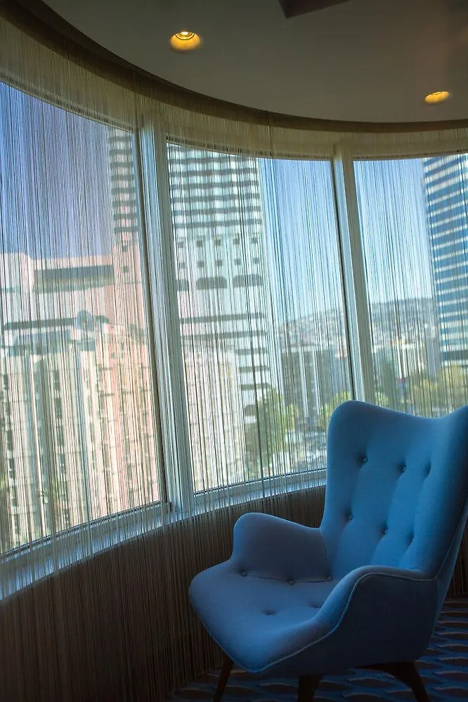 Renaissance Izmir Hotel 5*,