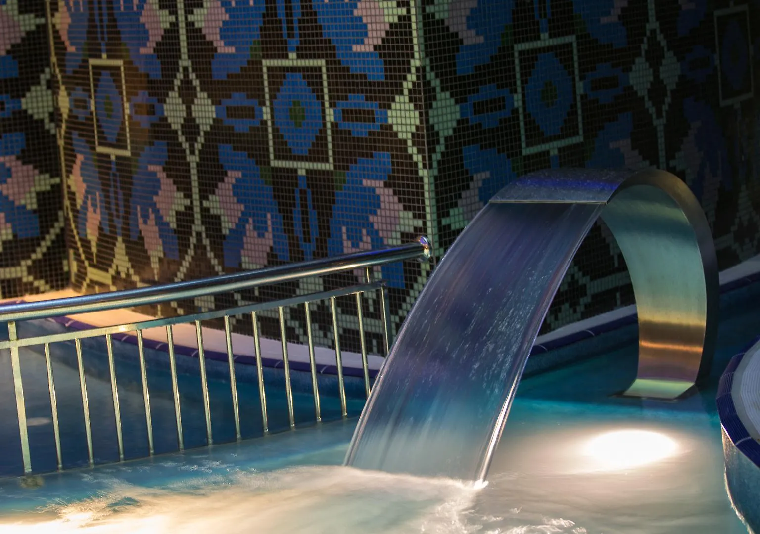 Renaissance Izmir Hotel