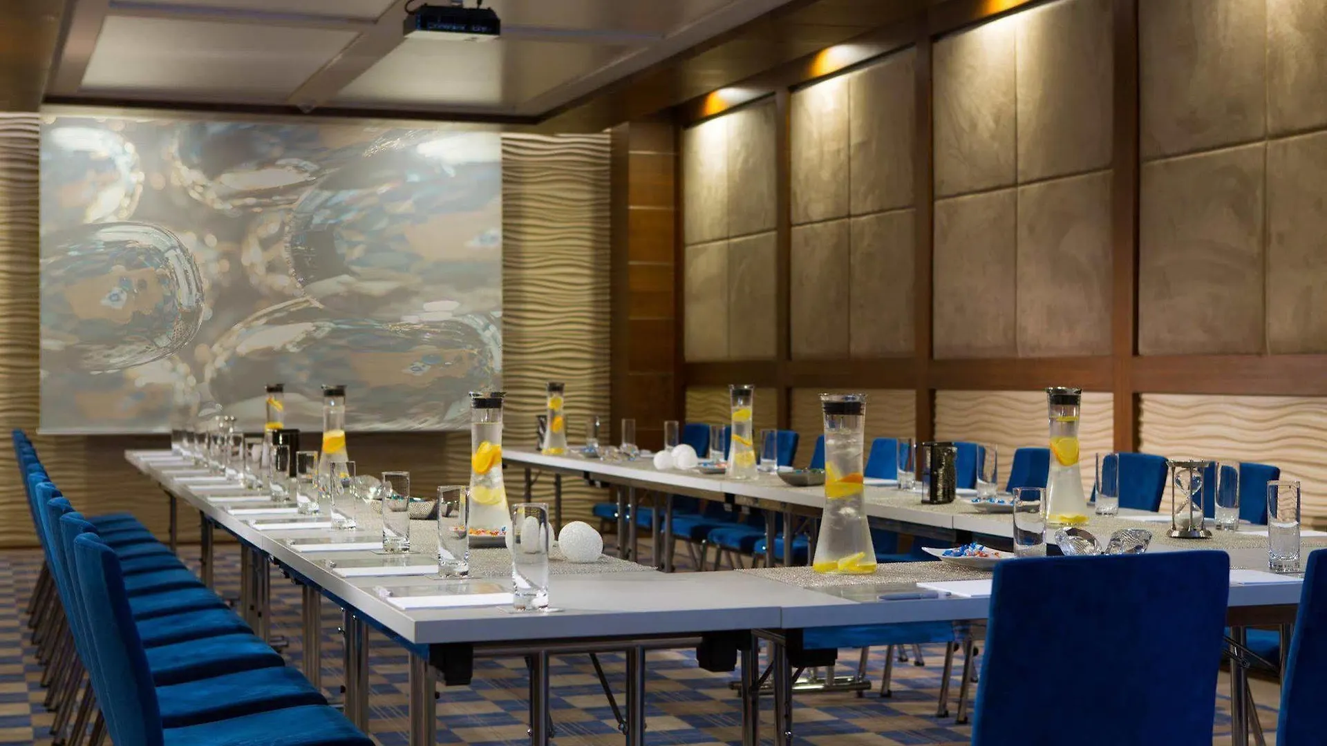 Renaissance Izmir Hotel