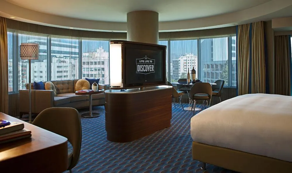 *****  Renaissance Izmir Hotel Турция
