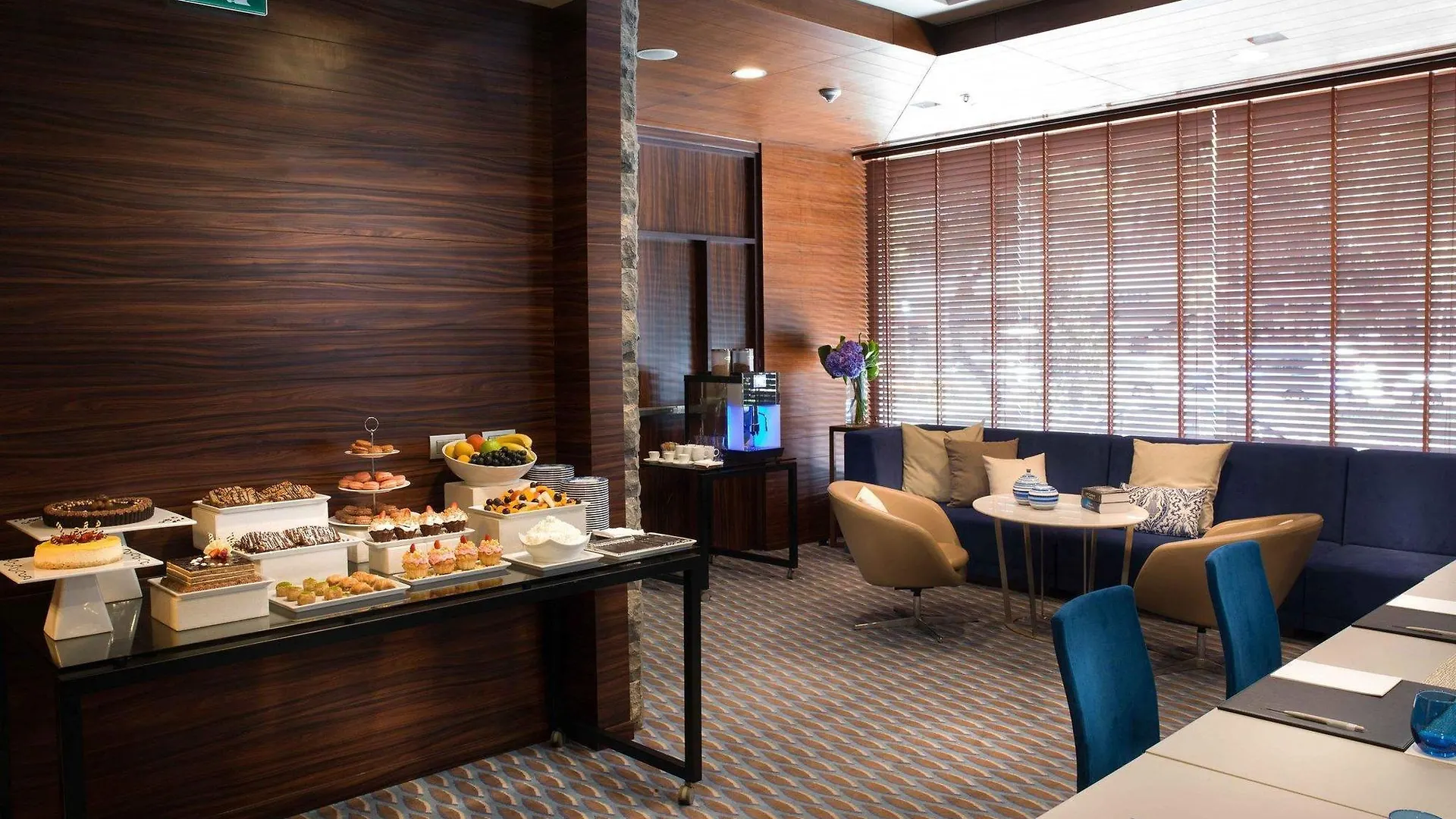 Renaissance Izmir Hotel 5*,  Турция