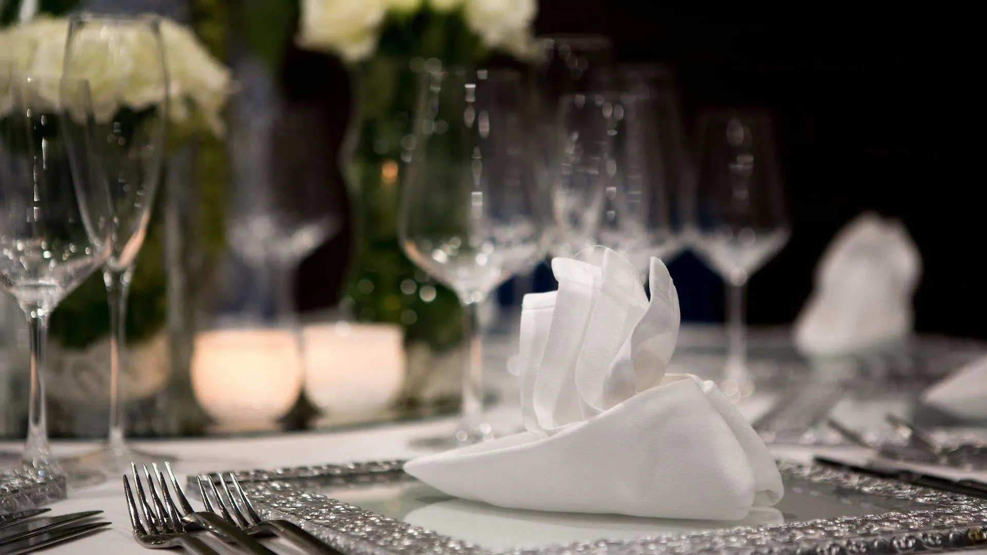 Renaissance Izmir Hotel 5*,